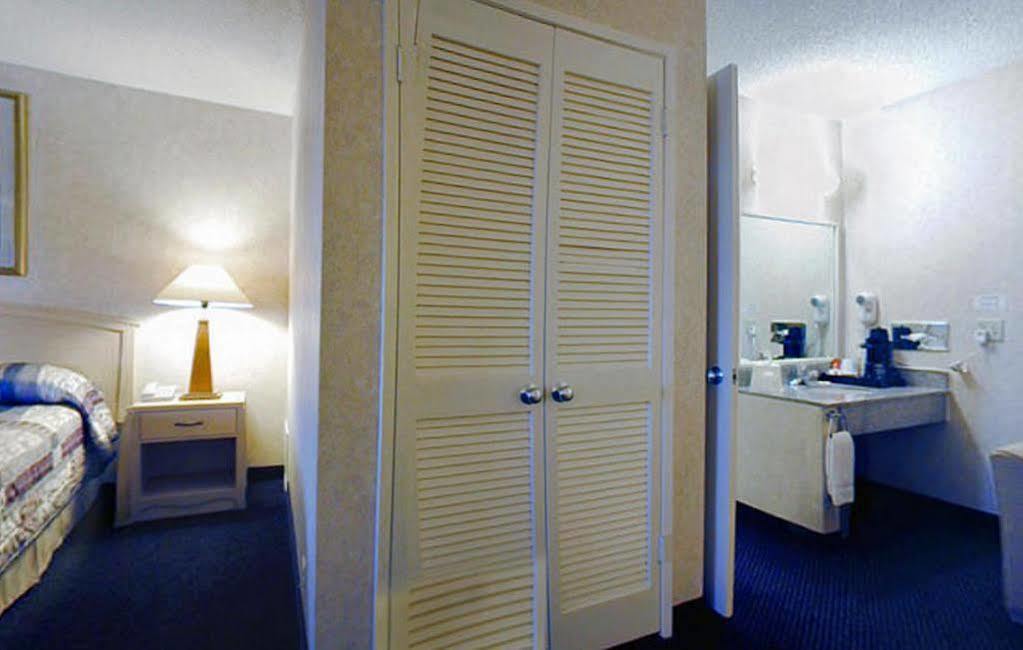 Surestay By Western Camarillo