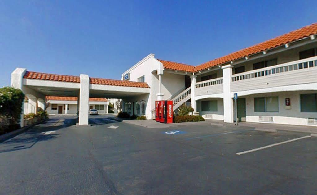Surestay By Western Camarillo
